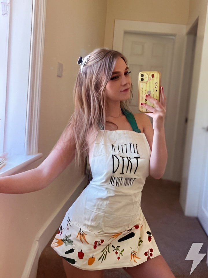 Софи привлекательная девушка из Славянск-на-кубани цена от 2000 руб