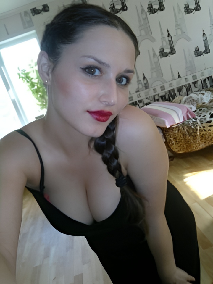 Стелла привлекательная девушка из Славянск-на-кубани цена от 2500 руб